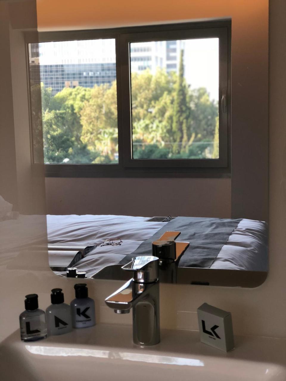 ลิงค์ โฮเต็ล แอนด์ ฮับ Hotel เทลอาวีฟ ภายนอก รูปภาพ